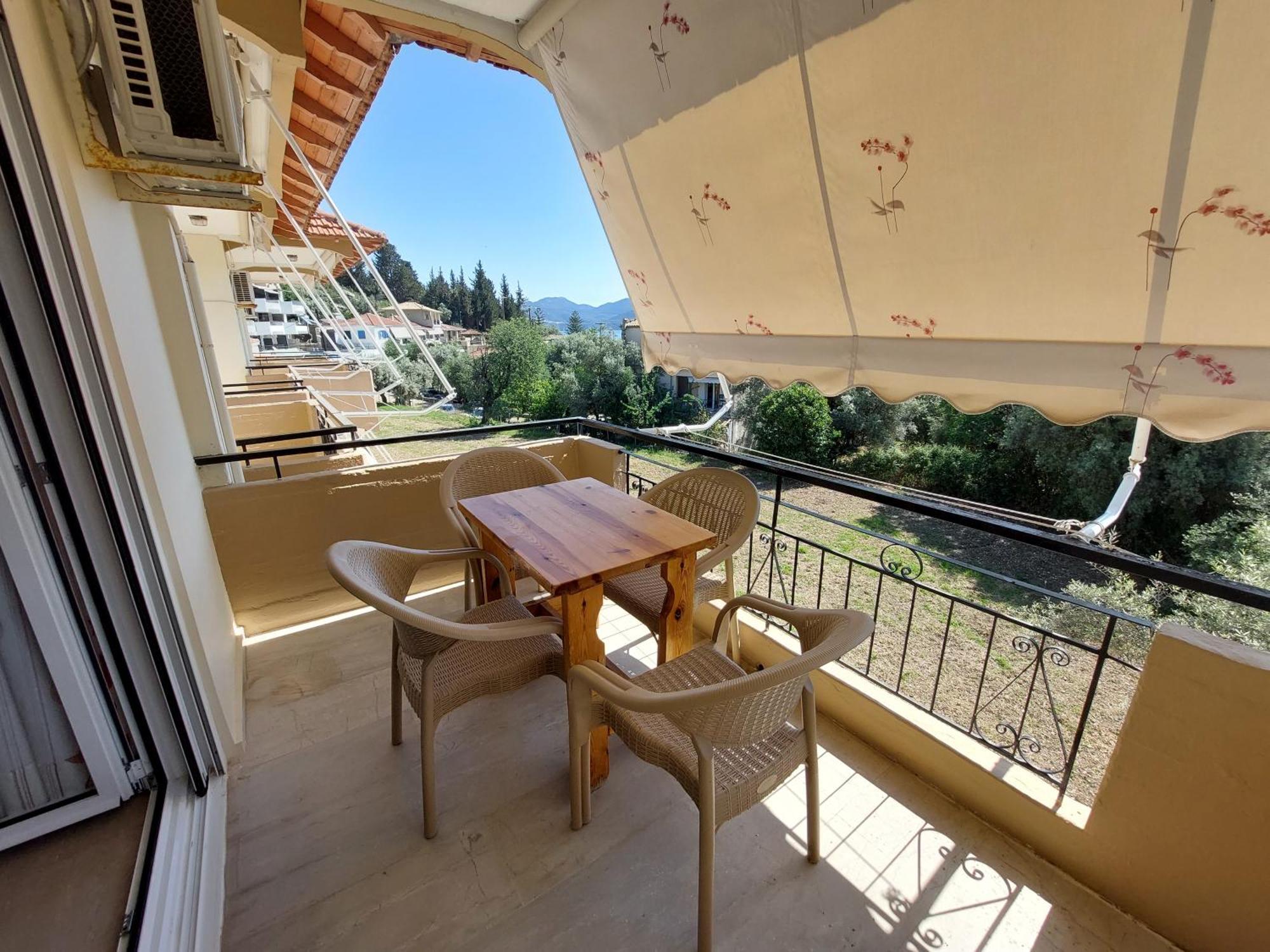 Vessarios Apartment นิเกียนา ภายนอก รูปภาพ