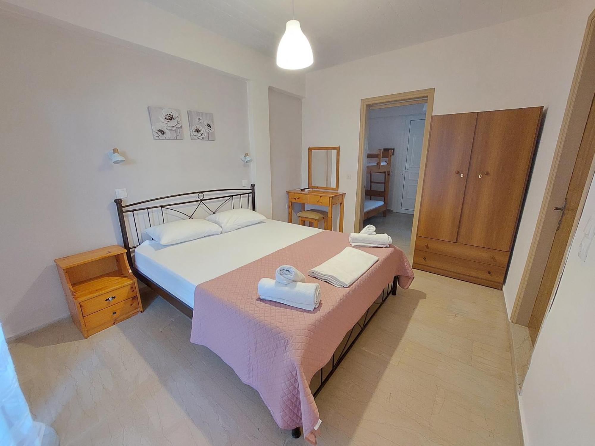 Vessarios Apartment นิเกียนา ภายนอก รูปภาพ